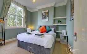 Warwick Place Apartments